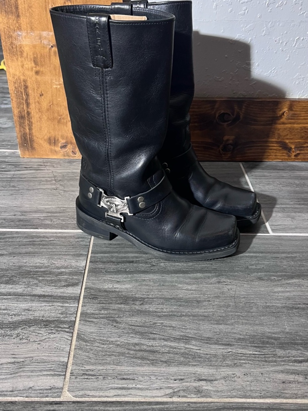 Harley Davidson Black Leather Boots with Silver Hardware - Picture 13 of 15